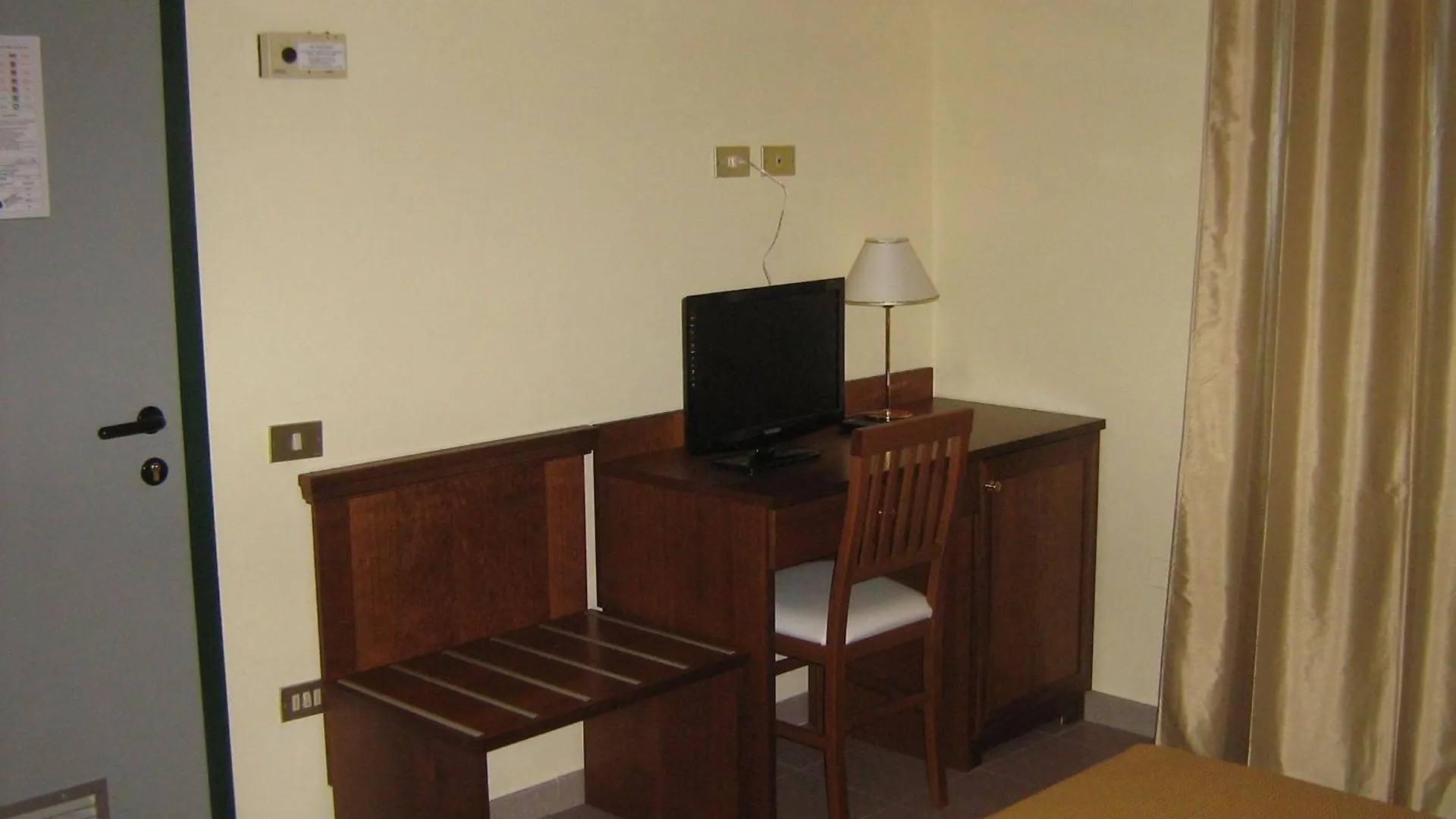 Hostiliae Ciminiera Hotel Ostiglia 3*,