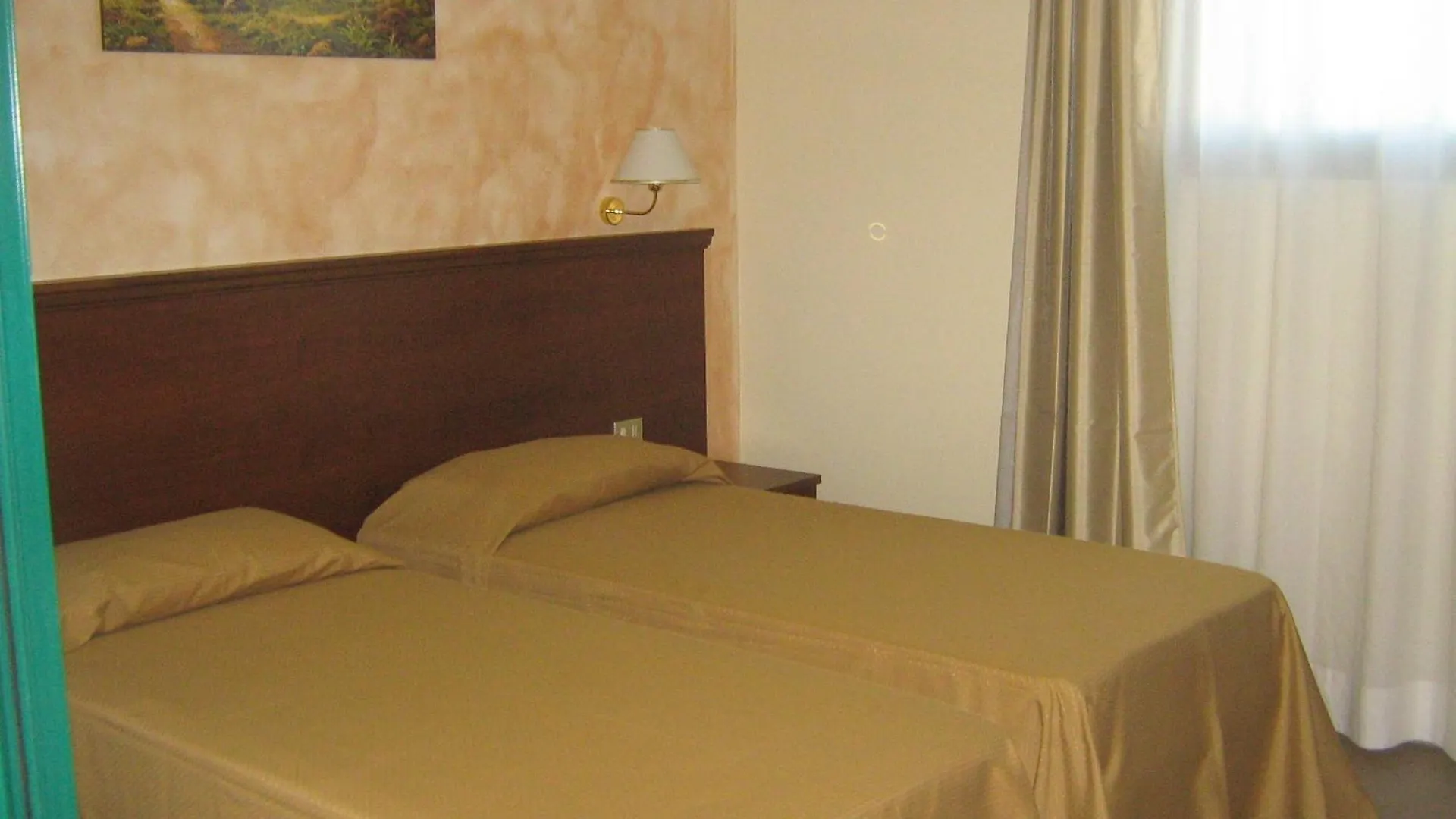 ***  Hostiliae Ciminiera Hotel Ostiglia Italia