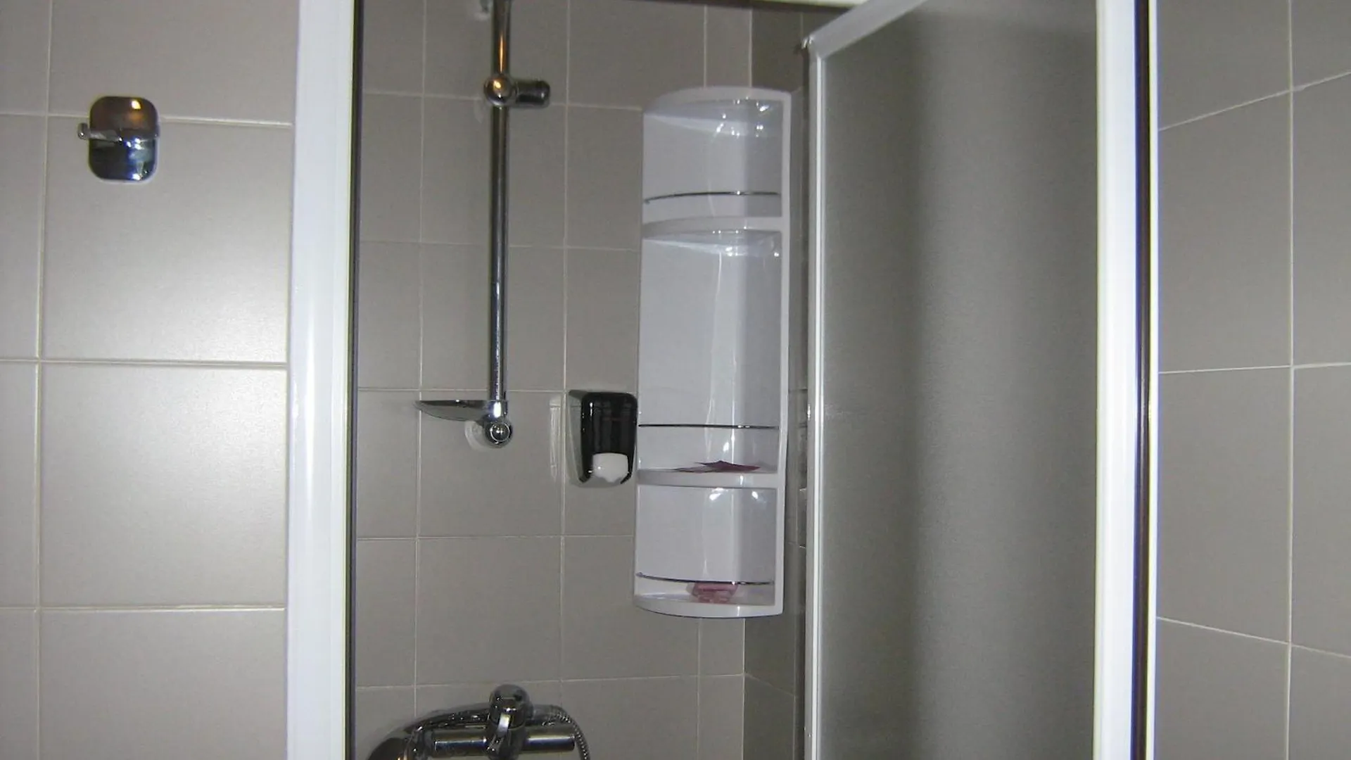 ***  Hostiliae Ciminiera Hotel Ostiglia Italia